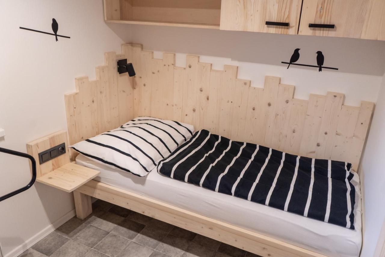 Apartmany Pod Jestedem ลิเบอเรซ ภายนอก รูปภาพ