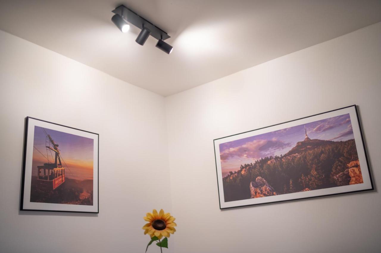 Apartmany Pod Jestedem ลิเบอเรซ ภายนอก รูปภาพ