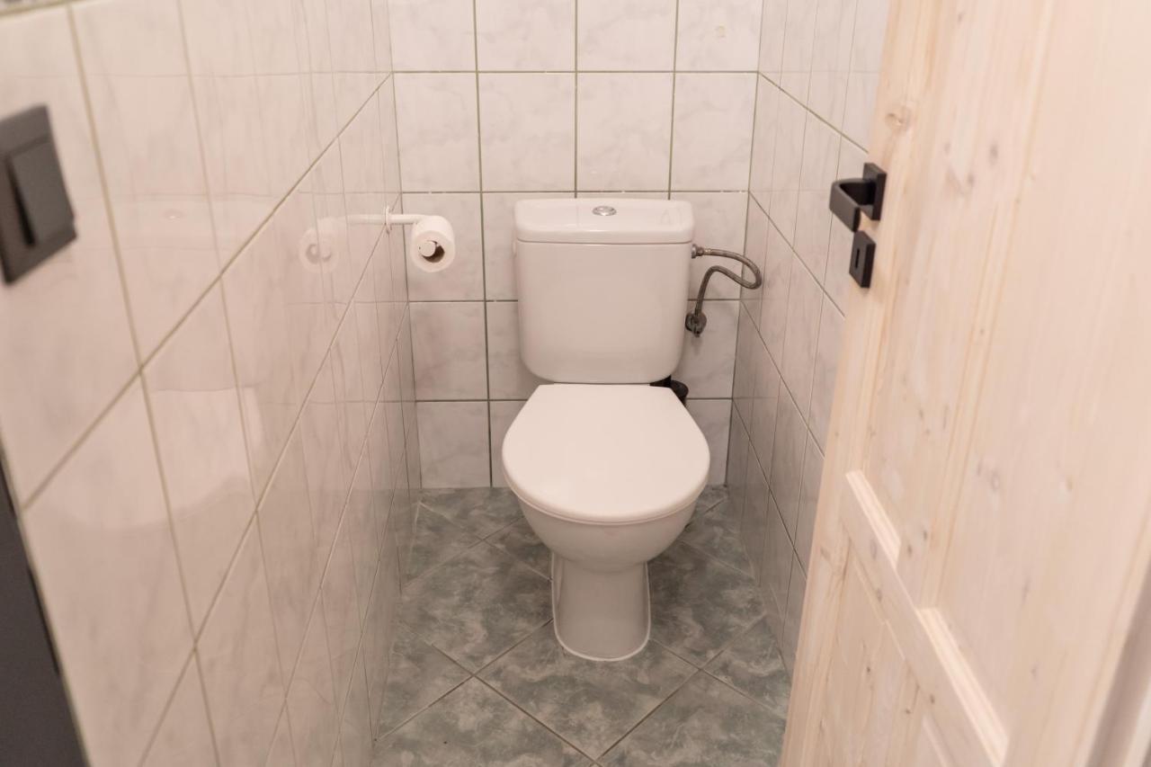 Apartmany Pod Jestedem ลิเบอเรซ ภายนอก รูปภาพ